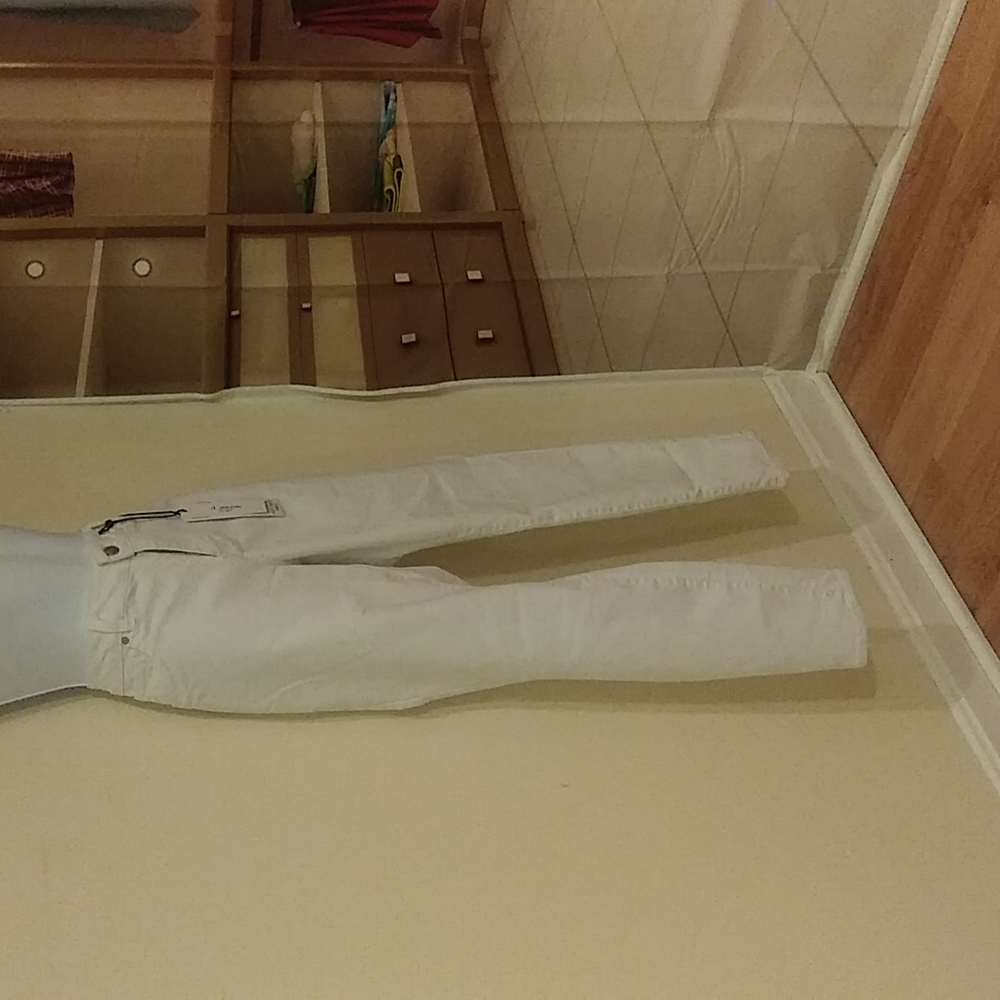 Women White Ankle Jeans